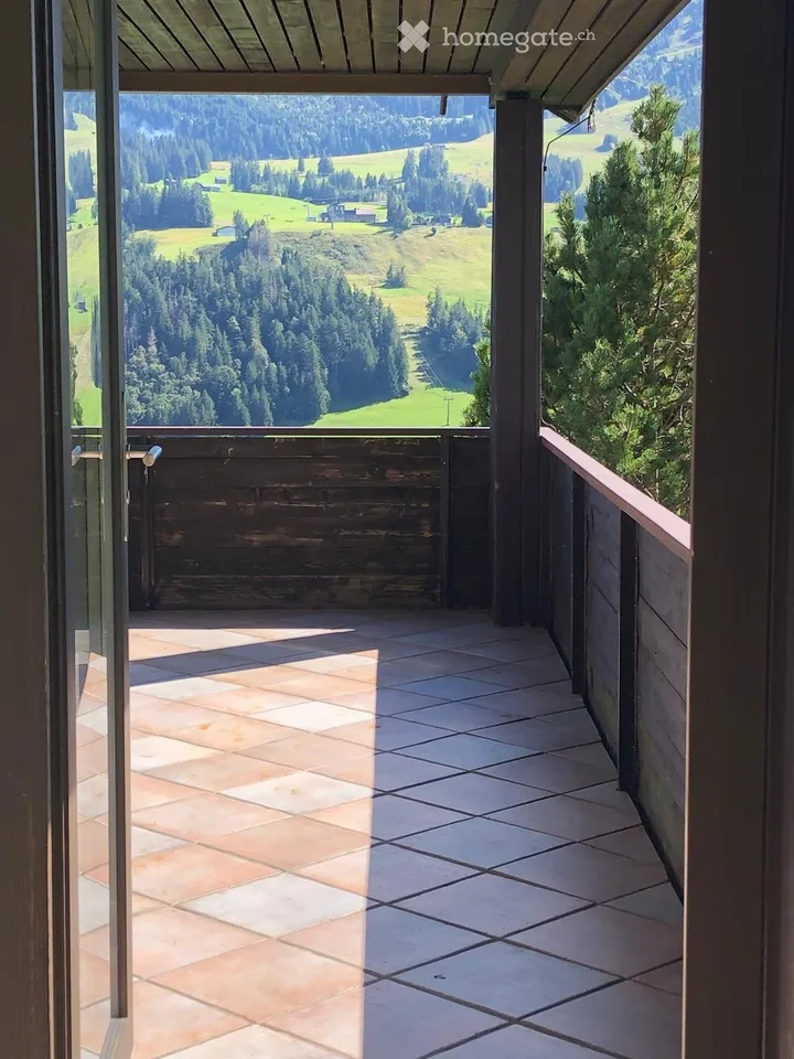 Charming 4.5-room apartment with balcony and beautiful view in Wildhaus-Alt St. Johann