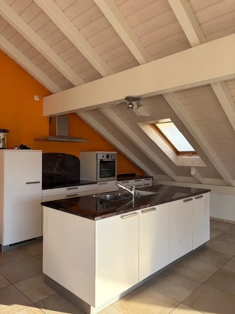 Appartement mansardé de 4,5 pièces spécial