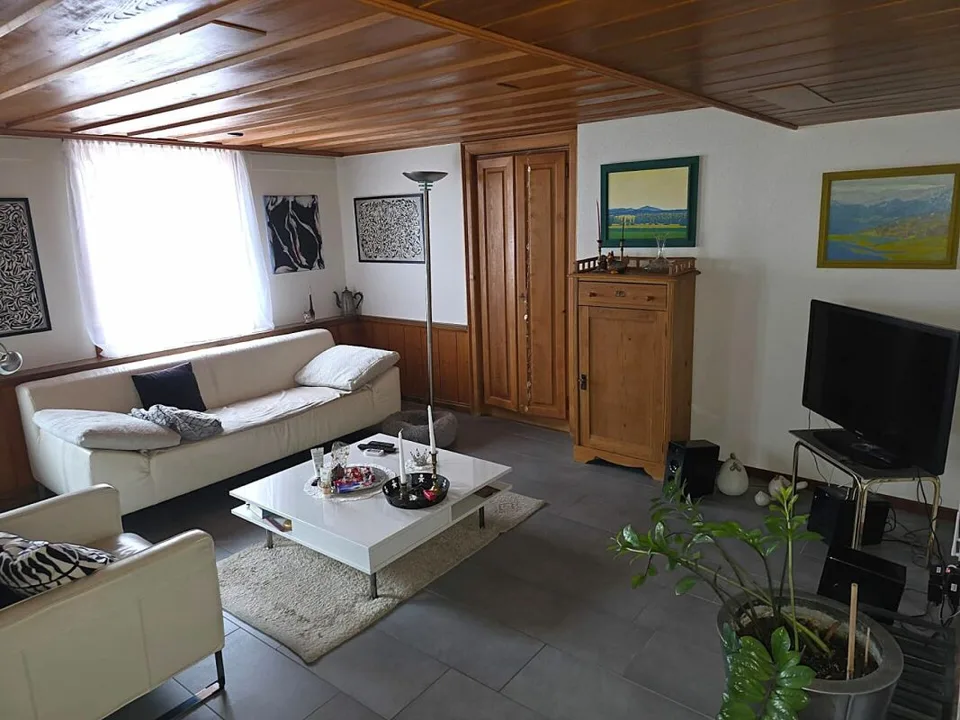 Grosszügige 4.5 Zimmer Wohnung