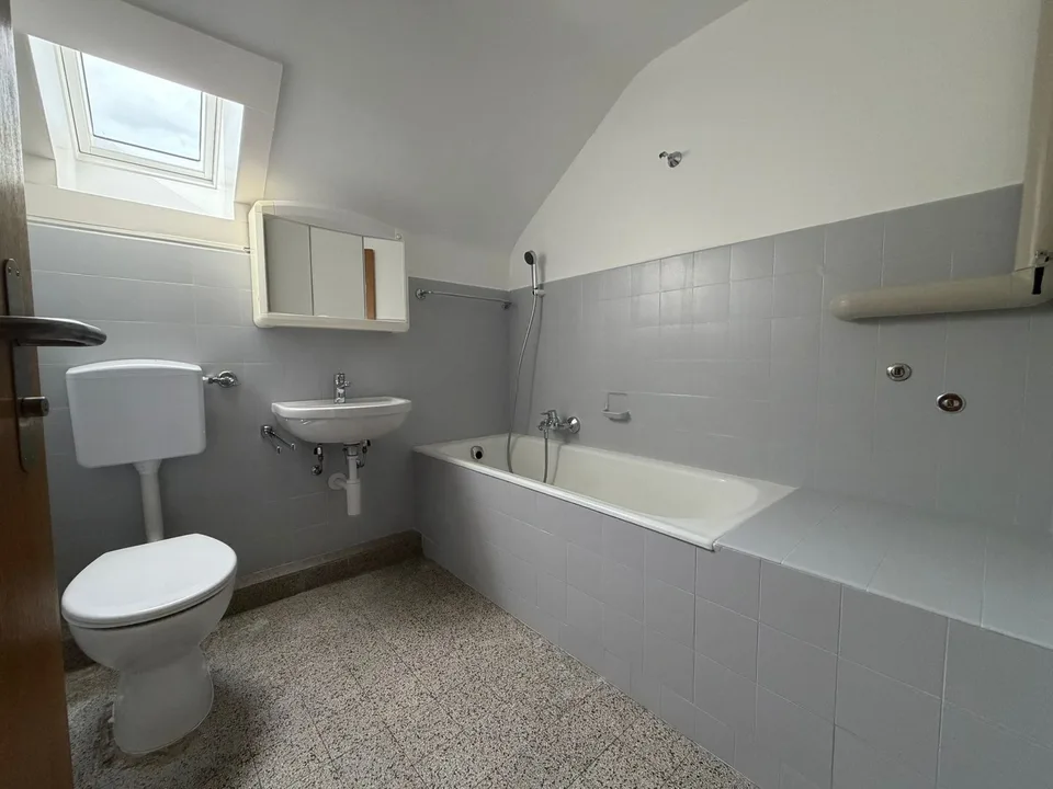 Beautiful 2-room apartment – photo 2 of 5