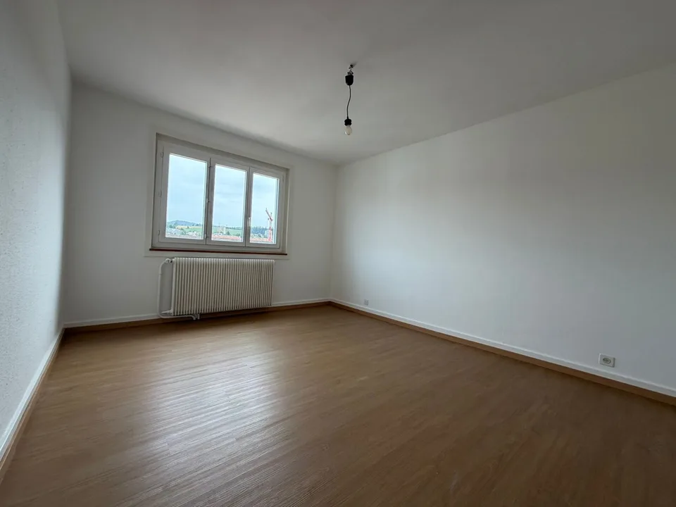 Beautiful 2-room apartment – photo 4 of 5