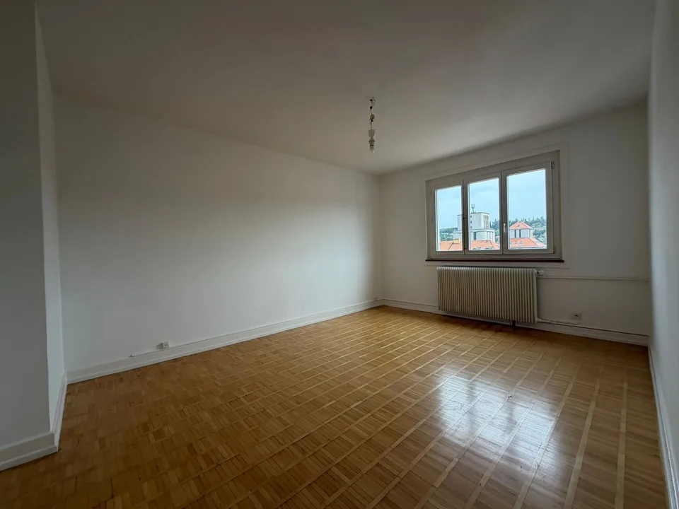 Beautiful 2-room apartment – photo 3 of 5