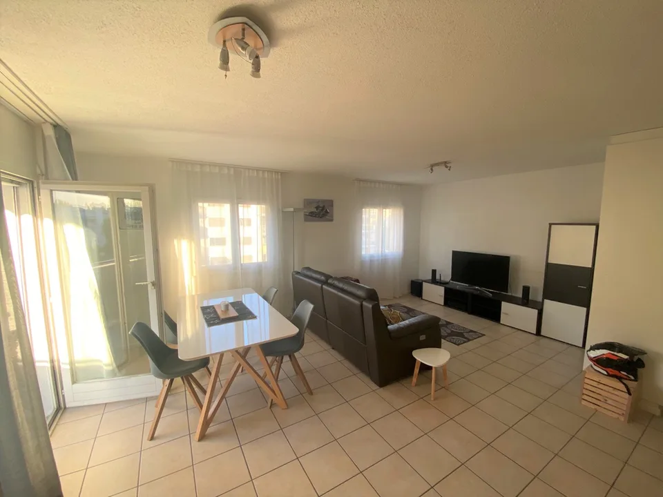 Charmant appartement de 2.5 pièces – photo 3 sur 6