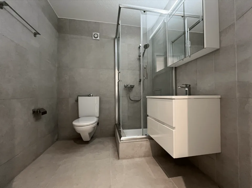 Charming 5-room attic apartment in Winkel – available immediately!