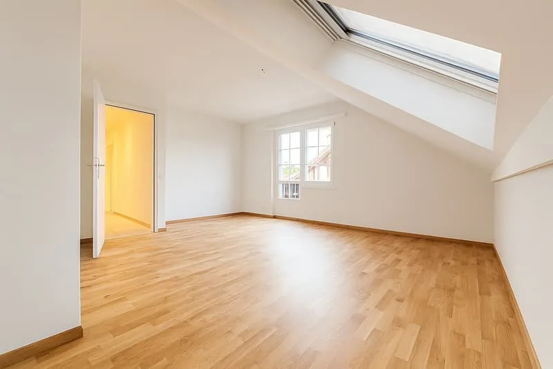 Charming 5-room attic apartment in Winkel – available immediately!