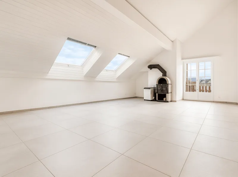 Charming 5-room attic apartment in Winkel – available immediately!