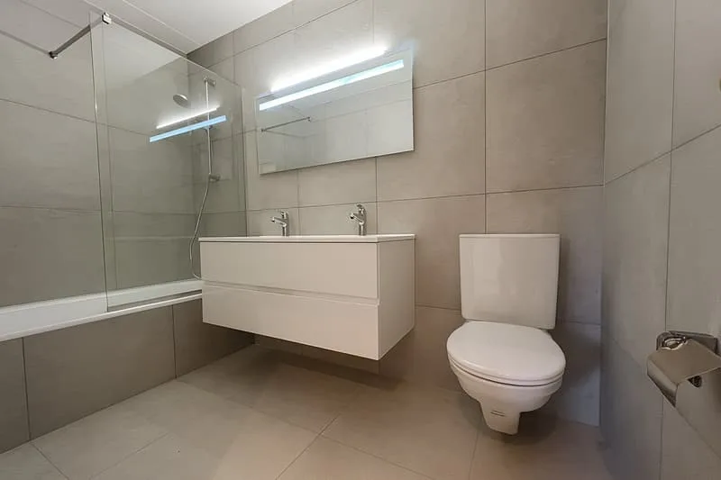 Charming 5-room attic apartment in Winkel – available immediately!