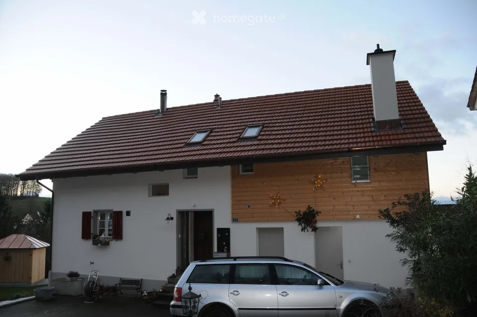 Maison de famille charmante de 7 pièces à Trüllikon – Disponible immédiatement !