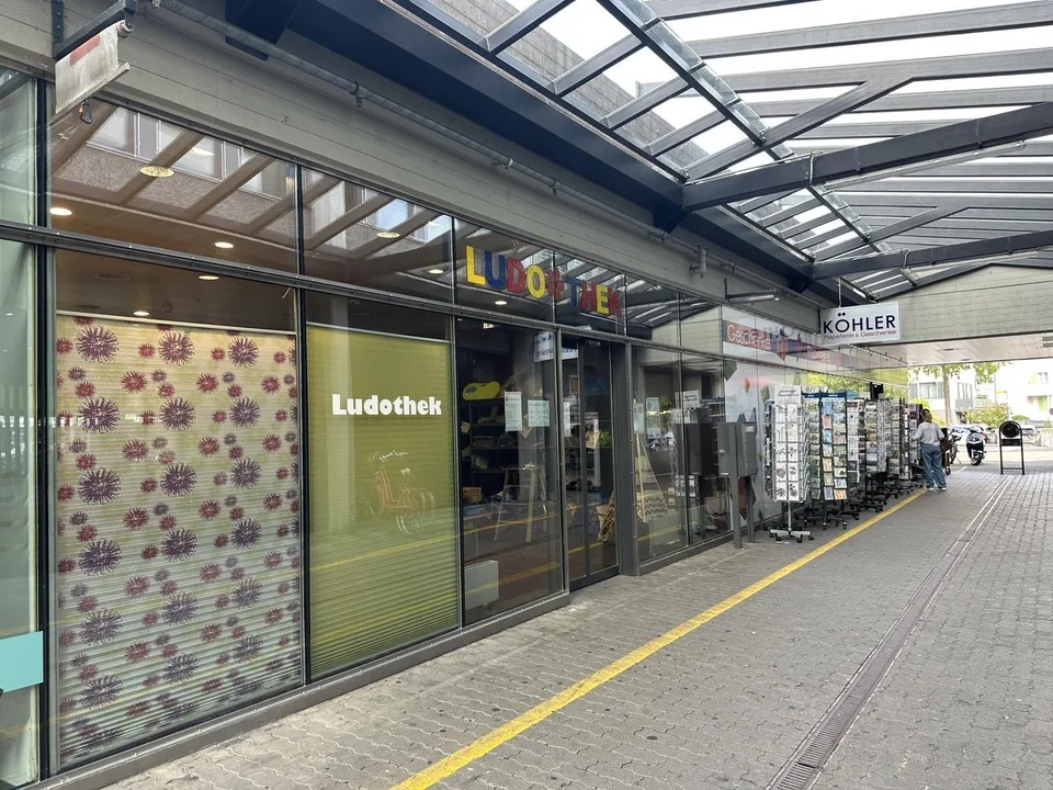 Attraktive Gewerbefläche an zentraler Lage in Jona vielseitig nutzbar & bestens erschlossen – Foto 2 von 8