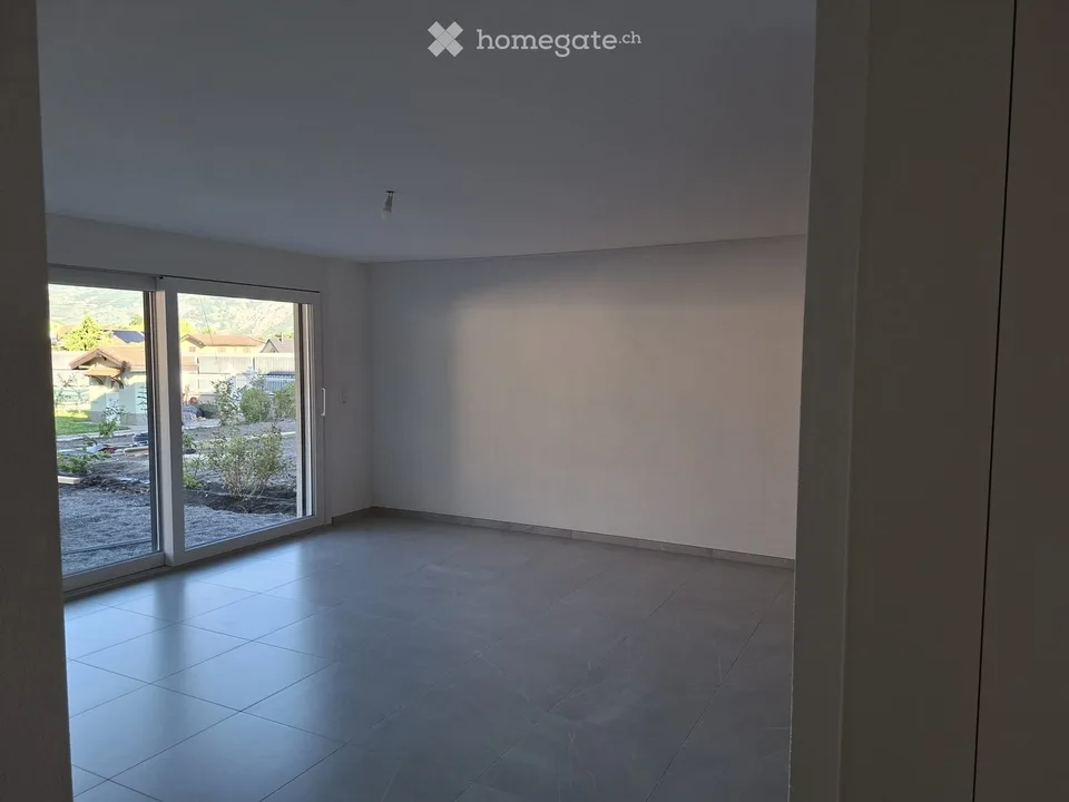 Zu vermieten in Saxon Apt 2.5 Zimmer - CHF 1'490.00 Nebenkosten inbegriffen