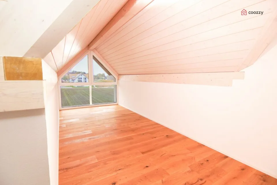 Appartement spacieux 4½ pièces avec des pièces annexes supplémentaires