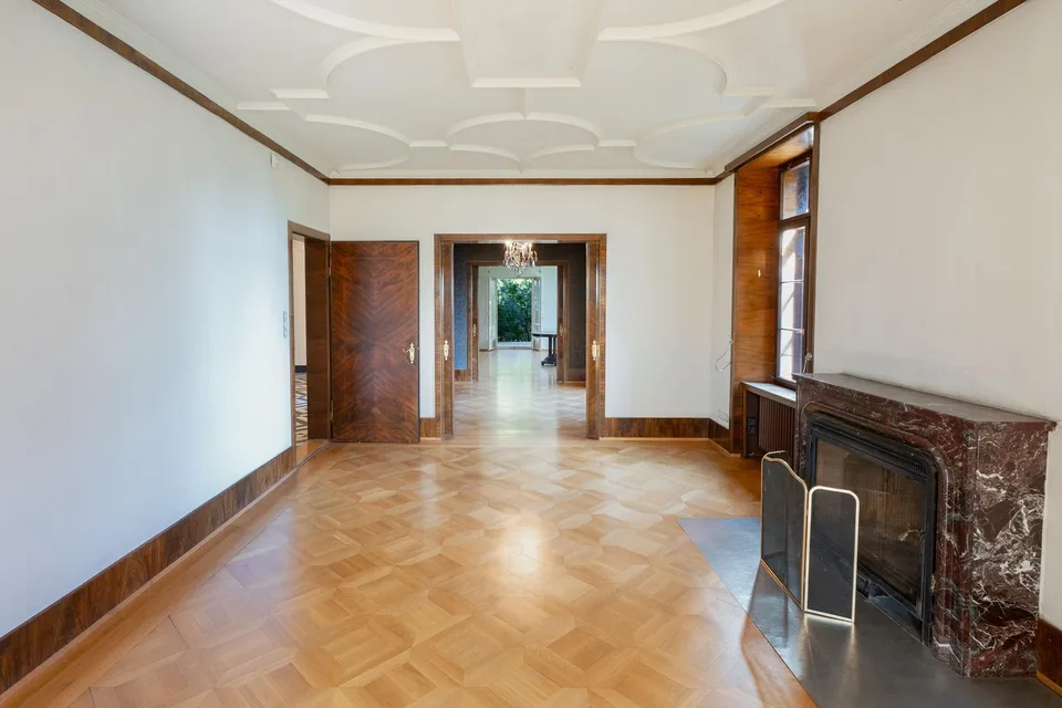 Herrschaftliche Villa mit Blick über den Zürichsee – Foto 2 von 8