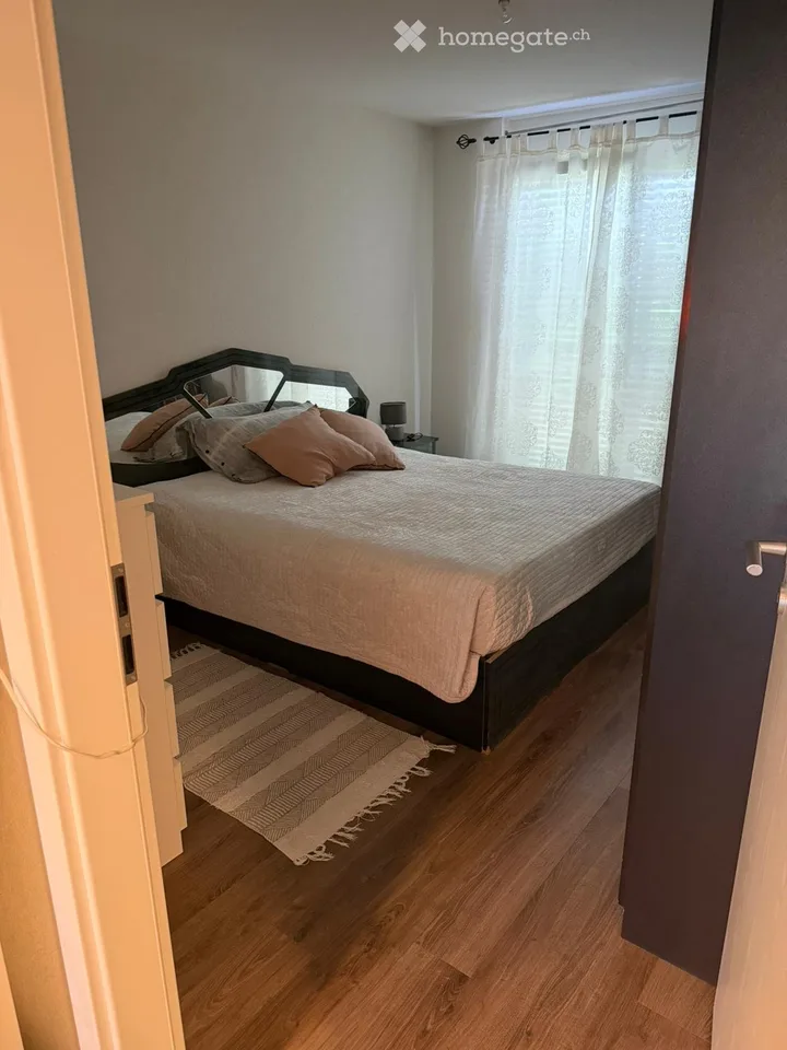 Large apartment for rent with indoor parking space
