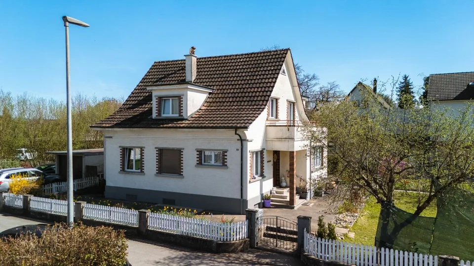 Helle 3-Zimmerwohnung mit zwei Balkonen!