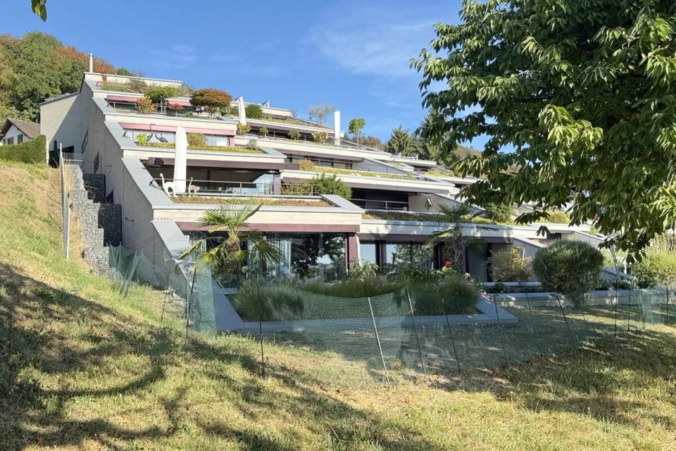 Posizione mozzafiato con vista lago: Appartamento di terrazza esclusivo di 4 ½ locali con terrazza da sogno di 90 m2 – foto 4 di 10