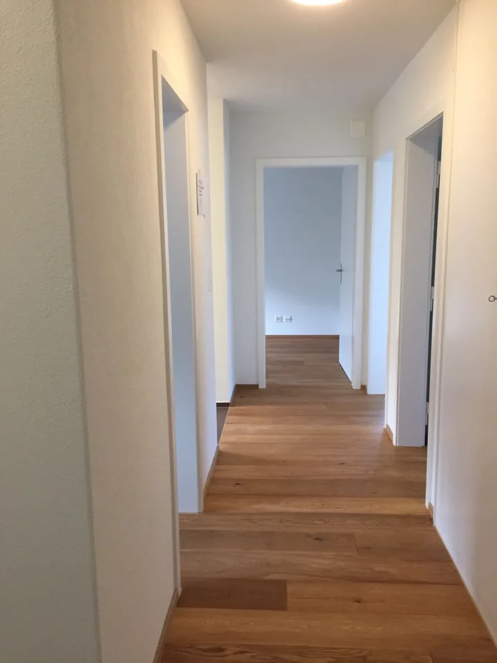 Primo affitto dopo ristrutturazione totale - Appartamento di 4,5 locali con balcone – foto 2 di 10