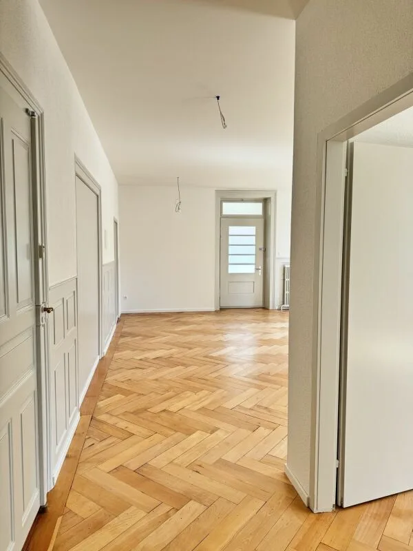 Espace commercial de première classe dans un emplacement idéal – photo 7 sur 9