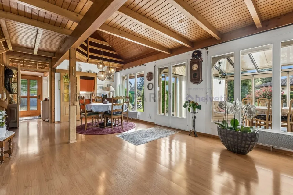 In esclusiva: Deliziosa casa indipendente a Founex con grande terreno e bello potenziale – foto 5 di 13