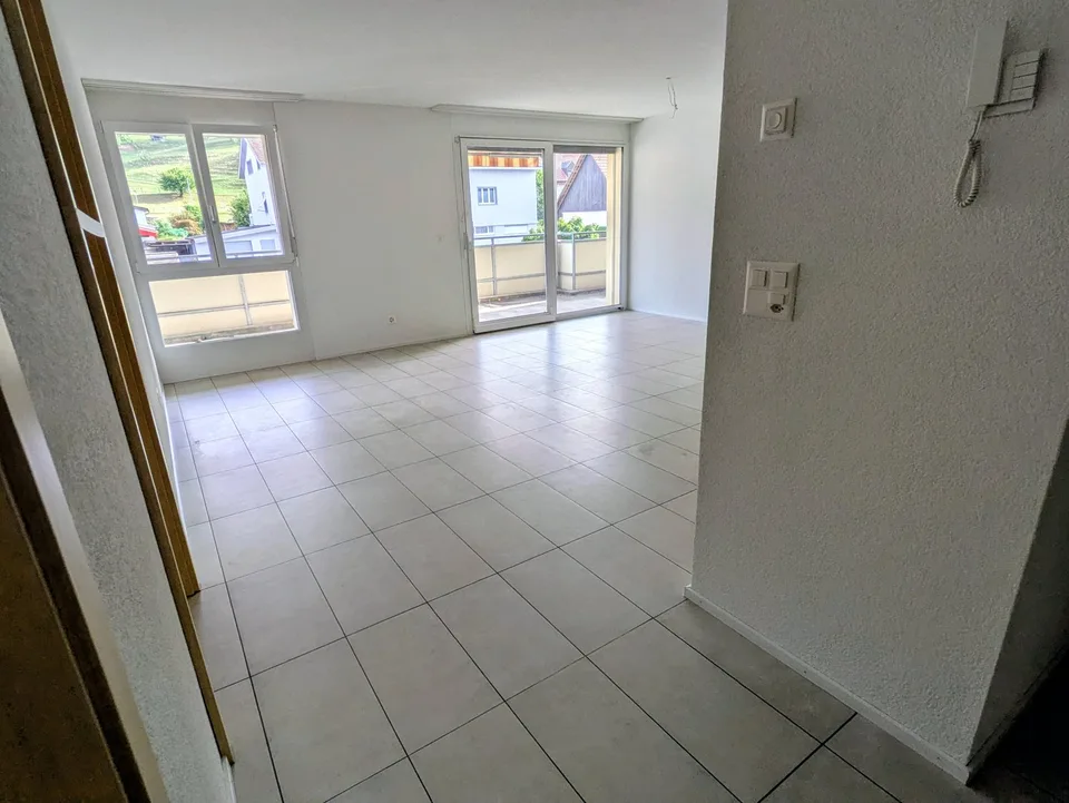 Appartement moderne 3.5 pièces à Leuzigen avec balcon spacieux – photo 7 sur 13