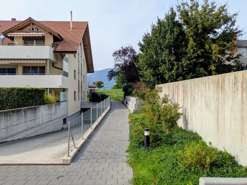 Appartement moderne 3.5 pièces à Leuzigen avec balcon spacieux – photo 11 sur 13