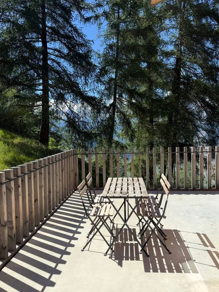 Grand chalet à louer à l'année dans le quartier de Tsamandon, Nendaz.