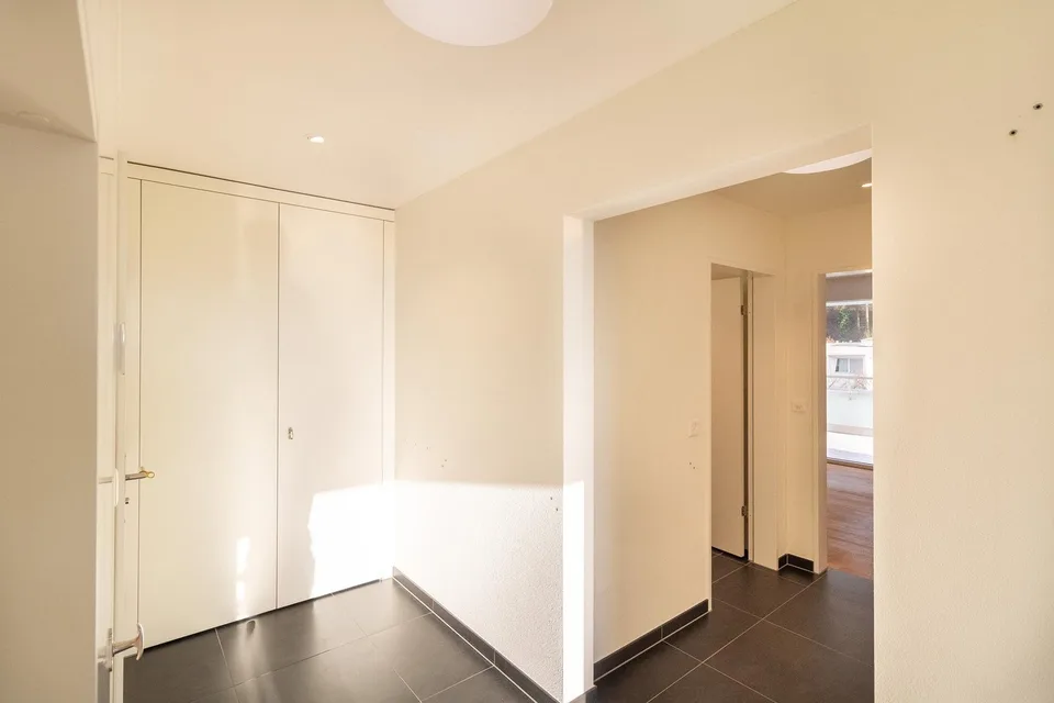 Bright 3.5-room attic apartment with large terrace