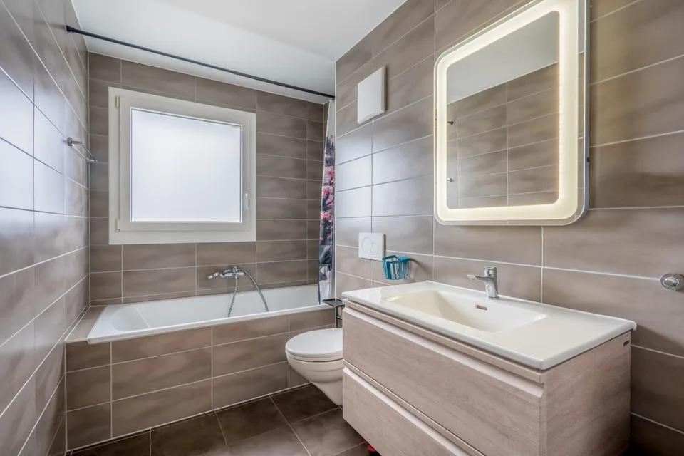 Luce, spazio e comfort nel cuore di Chavornay! – foto 3 di 9