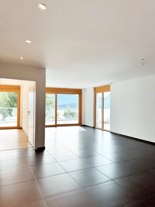 Stilvolle 2.5-Zimmer-Wohnung mit traumhafter See- und Bergsicht in Gunten