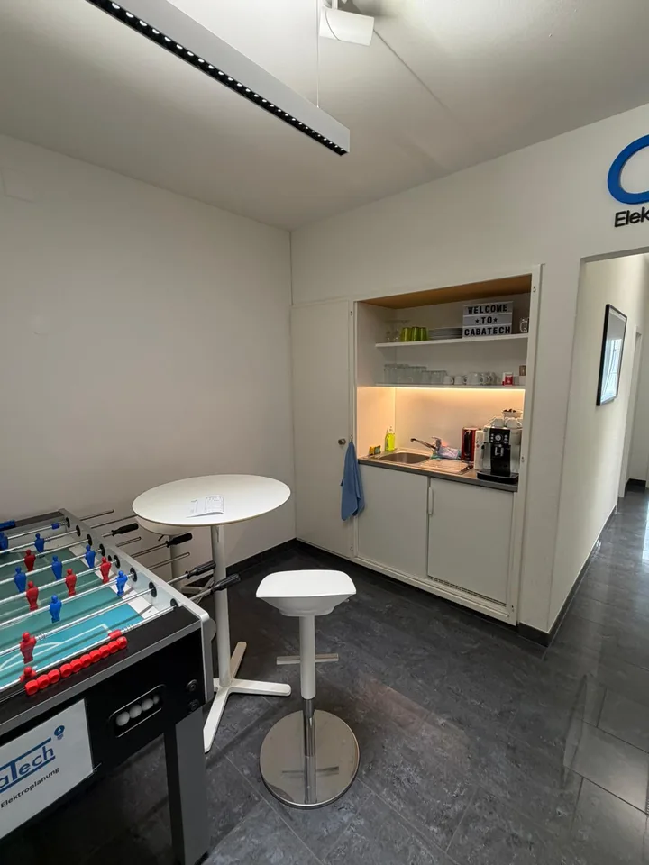 Modernes Büro an zentraler Lage in Zürich Altstetten – Foto 6 von 6