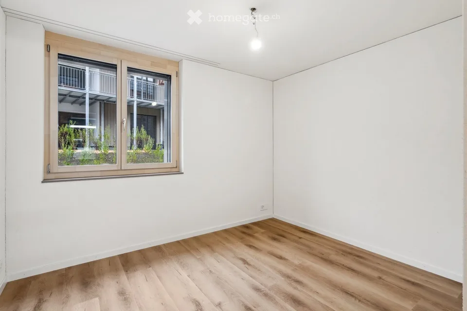 Erstvermietung – Wohnen am Sonnenberg: Moderne 5.5-Zimmer-Wohnung mit grosser Aussenfläche
