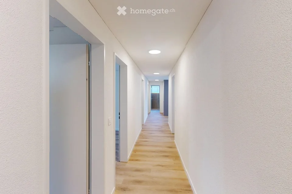 Erstvermietung – Wohnen am Sonnenberg: Moderne 5.5-Zimmer-Wohnung mit grosser Aussenfläche