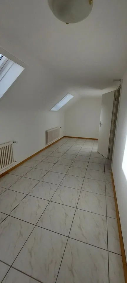 Delizioso appartamento di 2 locali in un quartiere tranquillo – foto 4 di 5