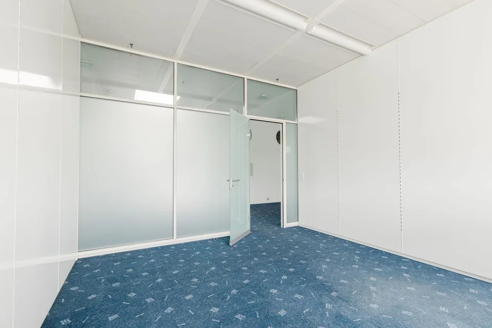 22 m² Büro am Autobahnkreuz Schönbühl – Foto 6 von 11