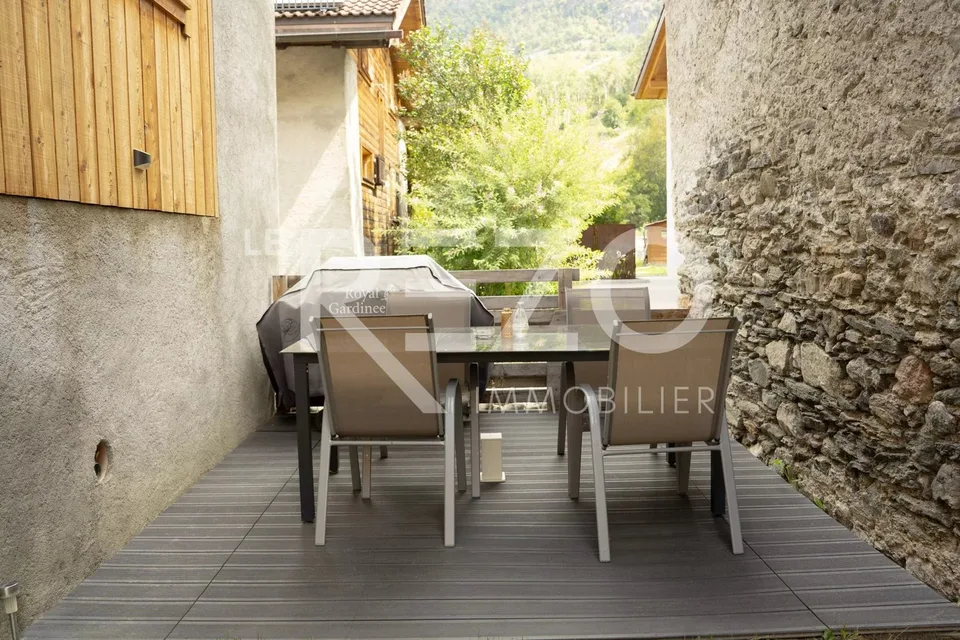 Casa di villaggio ristrutturata nel cuore di Chalais, VS – foto 2 di 13