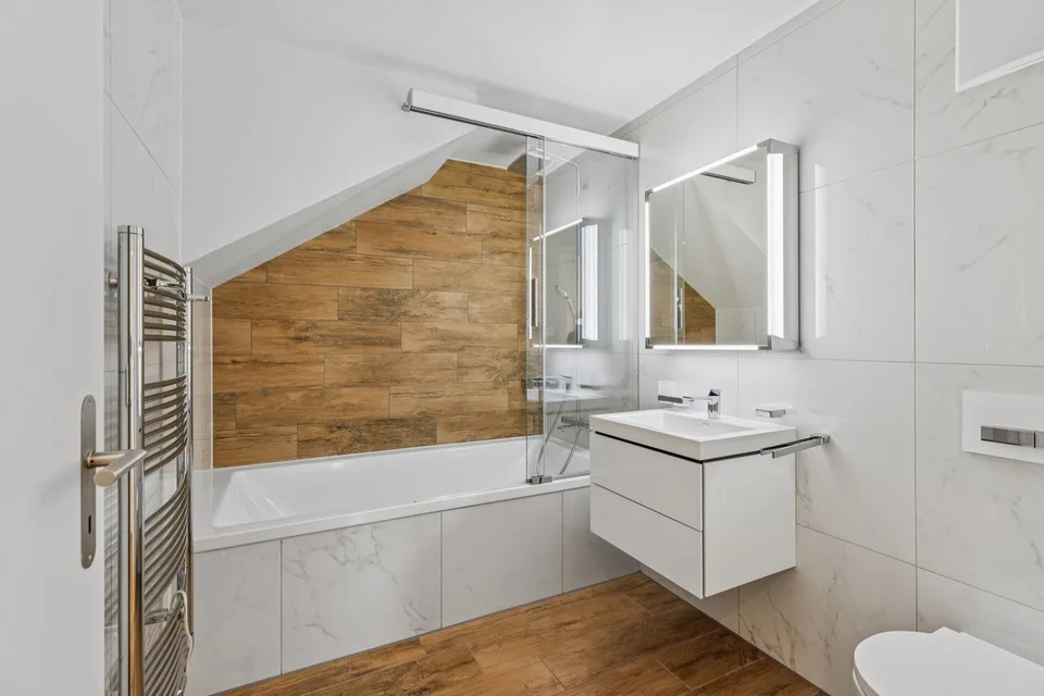 Élégant appartement avec mezzanine et panorama exceptionnel sur le lac – photo 10 sur 13