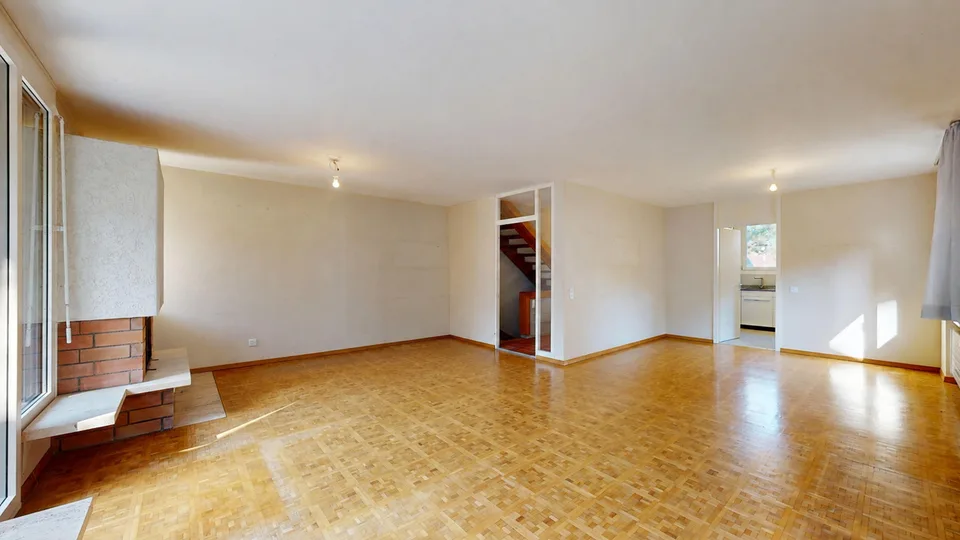 Charming 6.5-room semi-detached house in an attractive location – photo 3 of 13