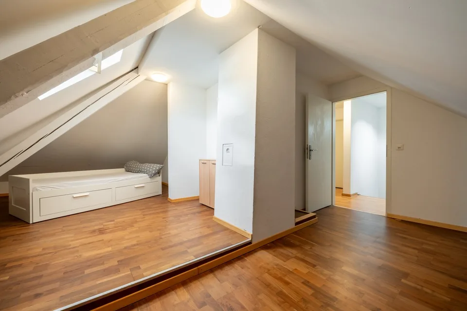 Immeuble de rendement avec 10 unités d'habitation dans un emplacement idéal – photo 5 sur 9