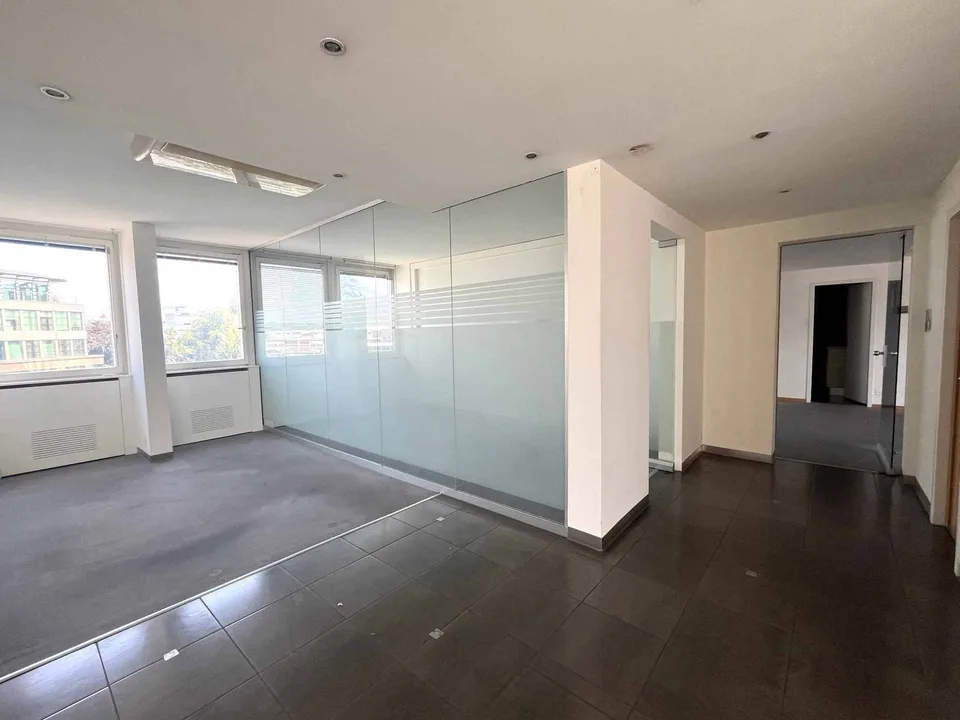 Bureaux 367m2 - Centre-Ville - courte durée – photo 17 sur 24