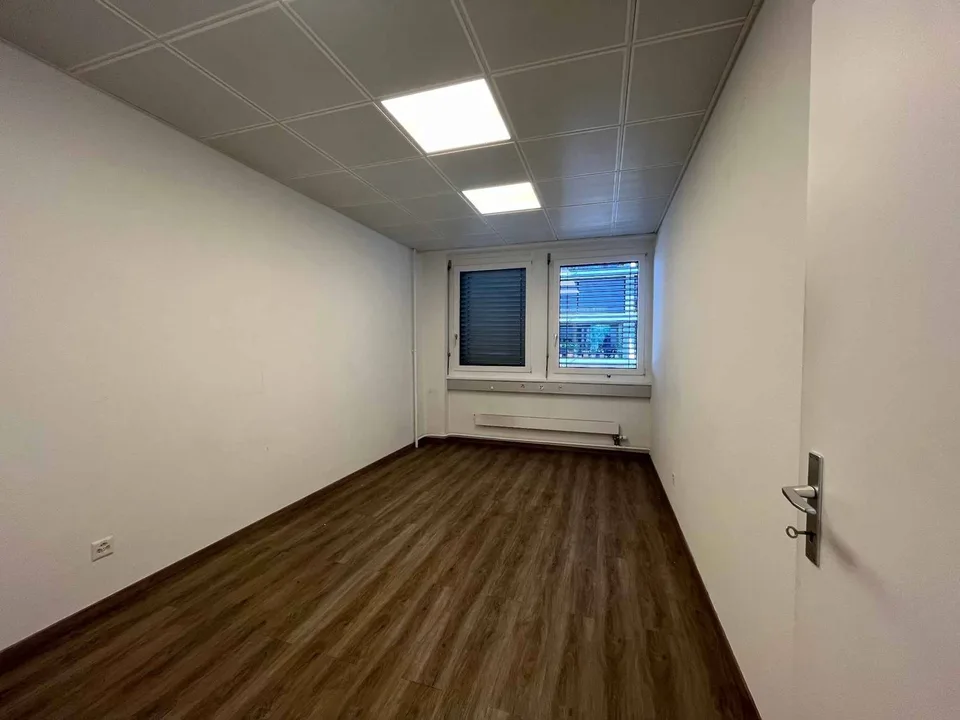 Bureaux 186m2 - Gare de Chêne-Bourg – photo 18 sur 24