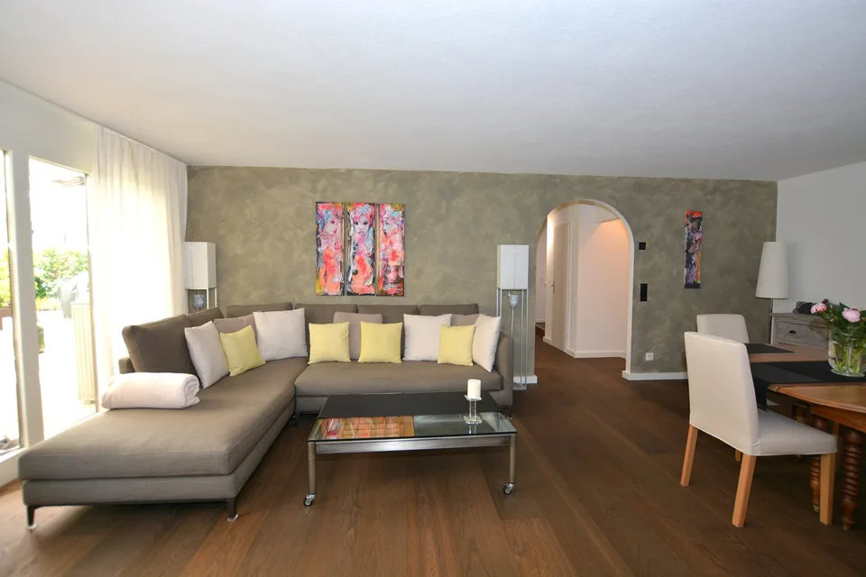 Wohnen wie im Einfamilienhaus - Moderne Maisonette-Wohnung mit gros...