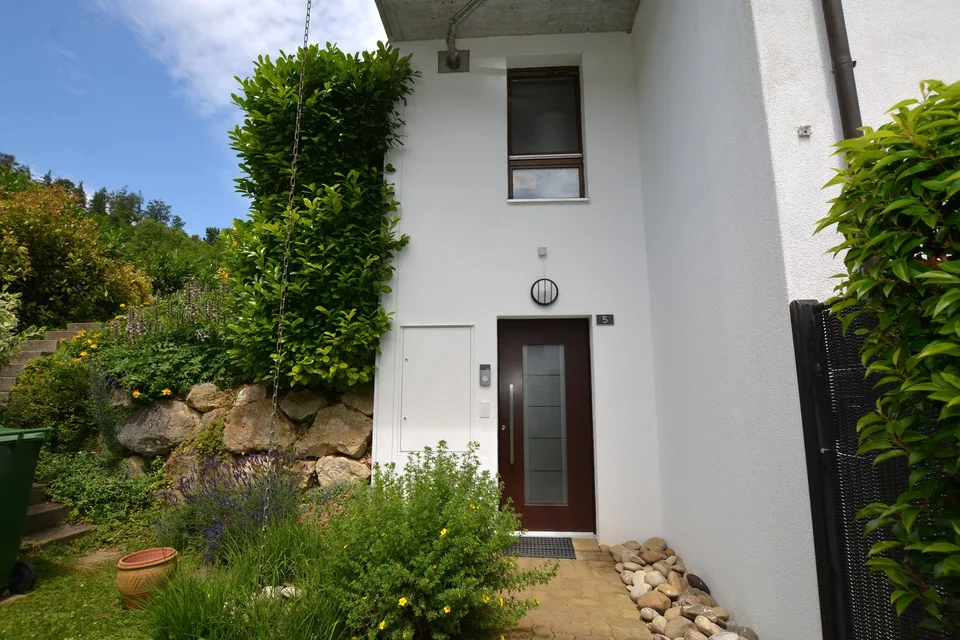 Wohnen wie im Einfamilienhaus - Moderne Maisonette-Wohnung mit gros...