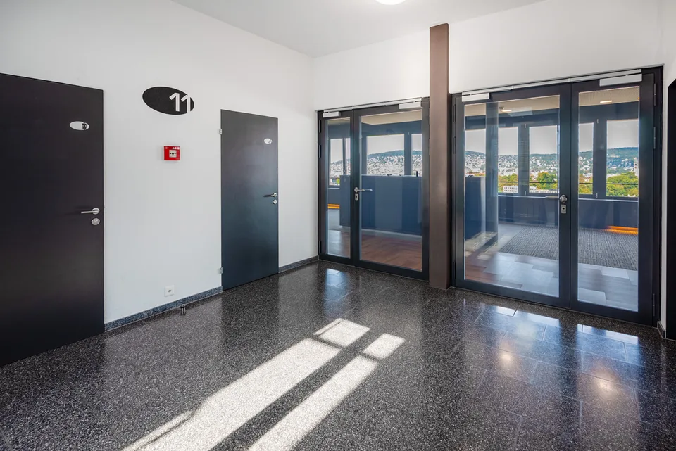 360° PENTHOUSE OFFICE – Foto 10 von 13