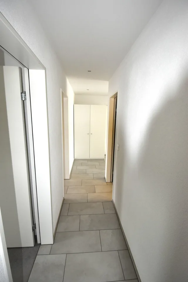 Ampio e luminoso appartamento maisonette con balcone in stato di proprietà