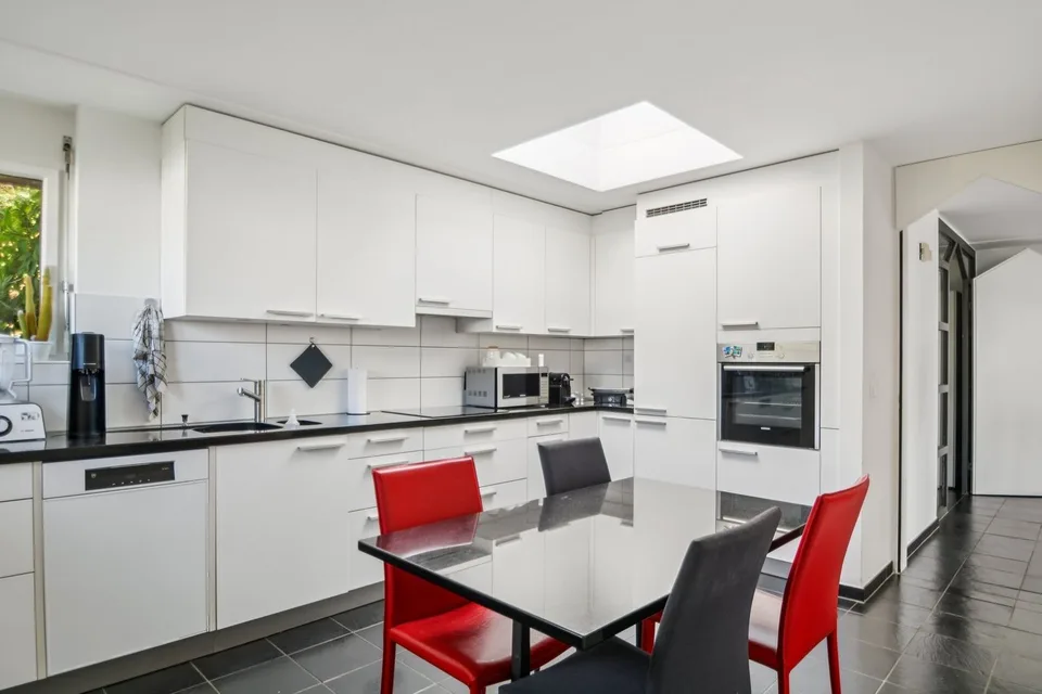 Exklusive Gelegenheit in Biel -- Unkonventionelles Architektenhaus, modulare – Foto 13 von 13