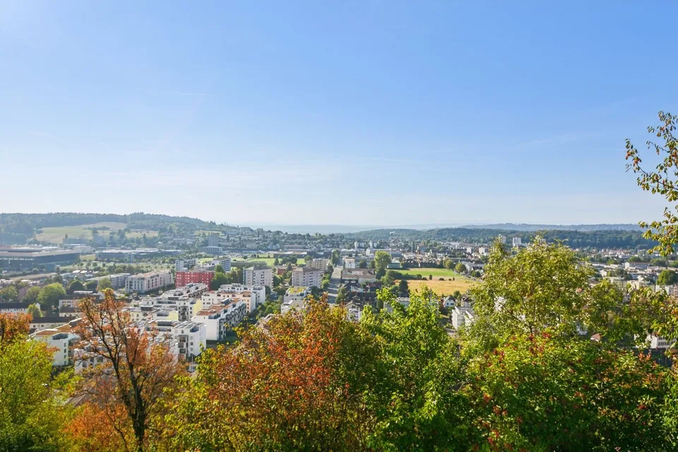 Exklusive Gelegenheit in Biel -- Unkonventionelles Architektenhaus, modulare – Foto 4 von 13
