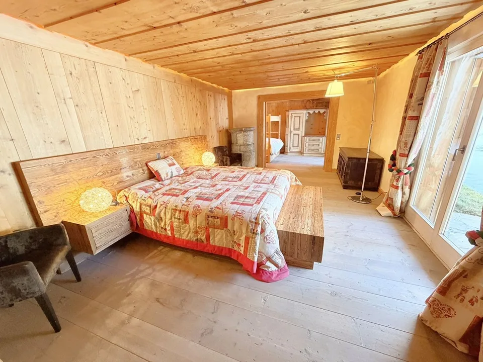 Superbe 4,5 Zimmer Wohnung, geräumig & hell - Hochwertig - Wellnessbereich - Gut gelegen (Ski-in/Ski-out)