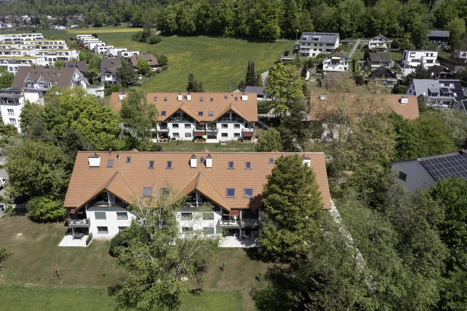 La tua nuova casa a Fehraltorf, vivere dove inizia la natura!