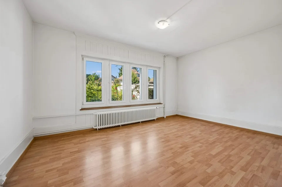 Dreifamilienhaus in Bern-Bümpliz mit Garten und seltenem Potenzial – Foto 10 von 13