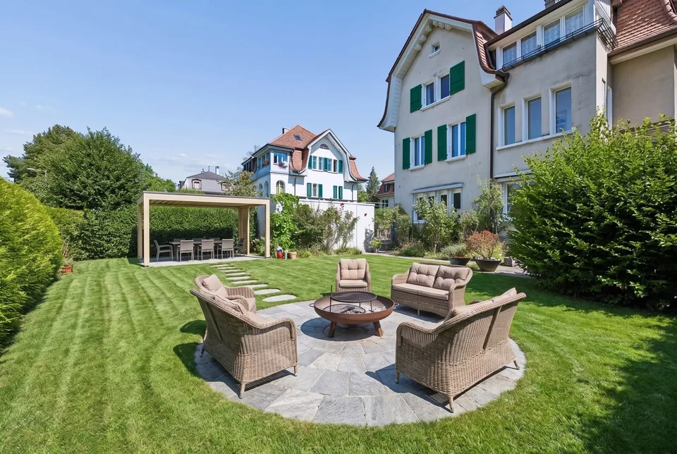 Dreifamilienhaus in Bern-Bümpliz mit Garten und seltenem Potenzial – Foto 2 von 13