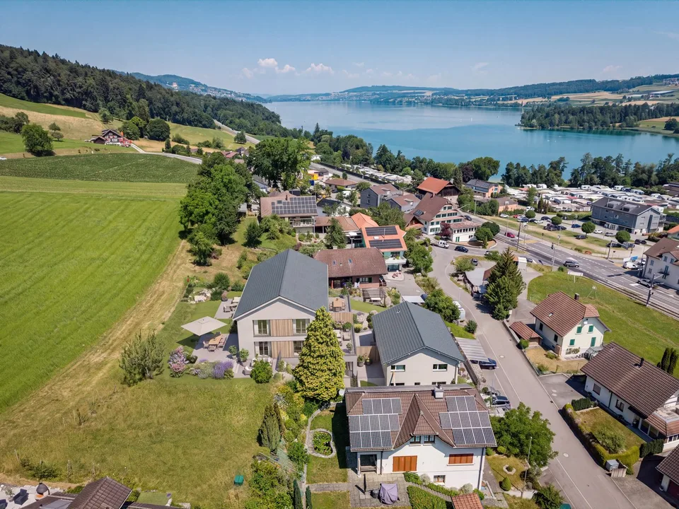 HALLWILERSEE IM BLICK – EXKLUSIVES EINFAMILIENHAUS MIT WEITSICHT – Foto 2 von 8